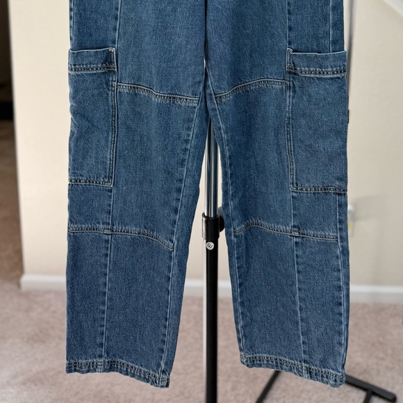 NWOT BDG Urban Outfitters Blue Denim High Rise Baggy Cargo Jeans Size 28 - Picture 4 of 12